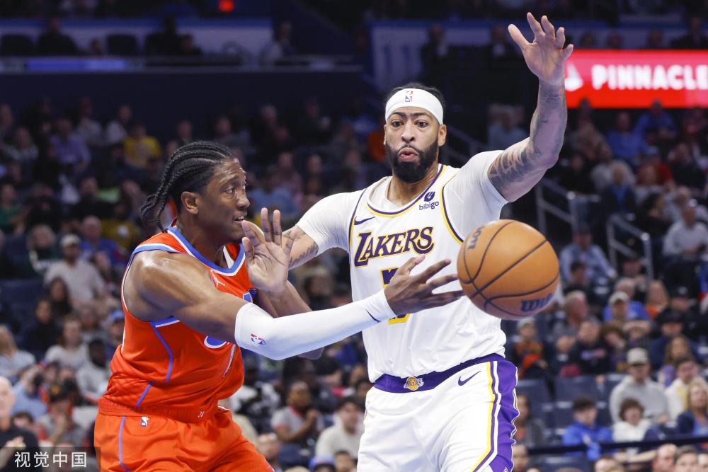 不少年轻球 不少年轻球