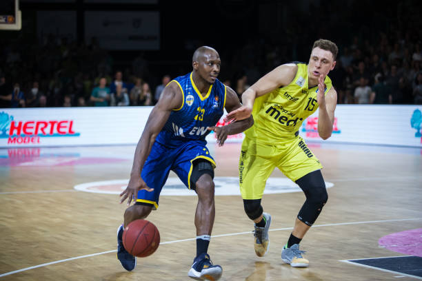 一个赛季在 一个赛季在